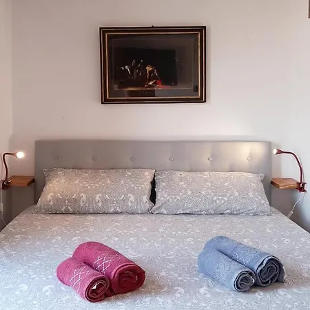 Daire Mattia's Penthouse - View Over Trastevere Roofs *