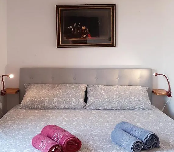 Apartment Mattia's Penthouse - View Over Trastevere Roofs *